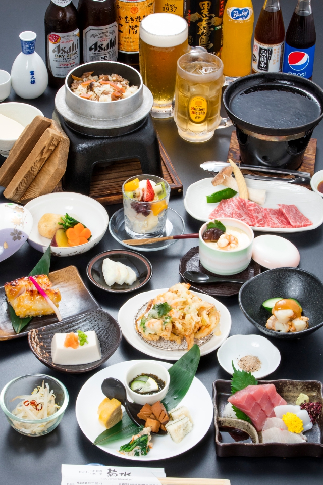 冬季限定「豪華冬会席」6000円(税抜)